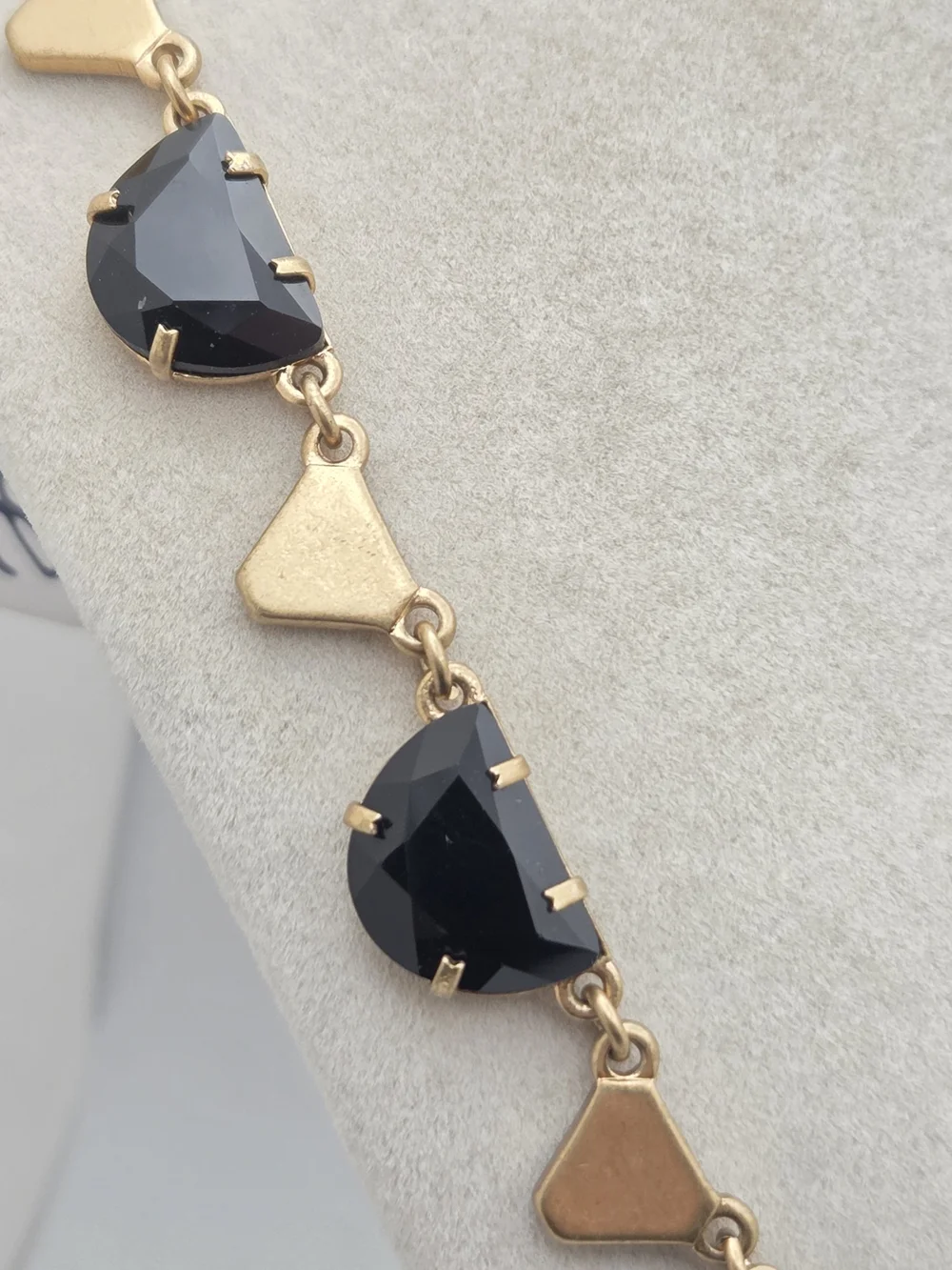 Madewell NWT Black Faceted Half-Moon Statement Necklace Gold Tone 19” - Picture 9 of 16